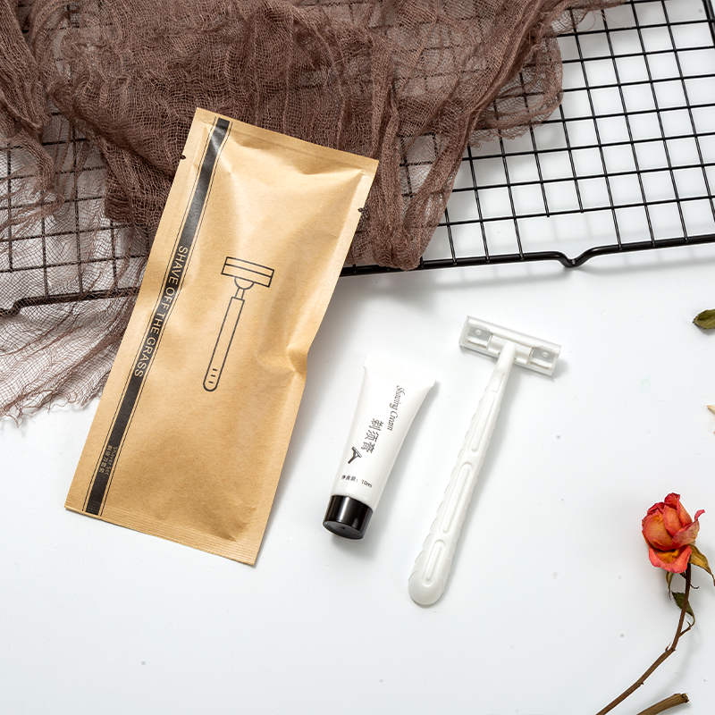 CL04 – Shaving Kits